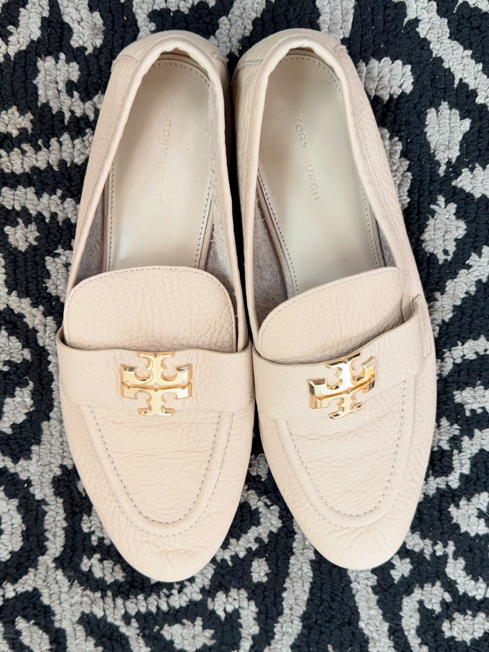Tory Burch Eleanor Pale Beige Pebbled Leather Logo Loafers